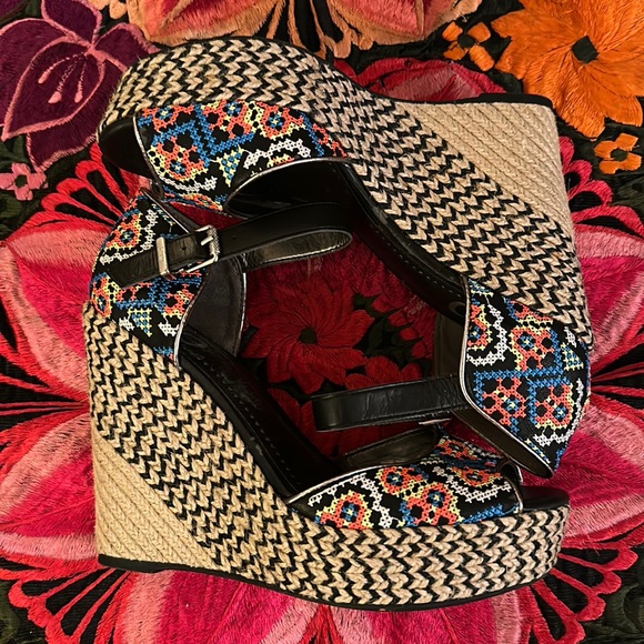 Circus by Sam Edelman Sutton Cross Stitch Wedges - BNWOT - Picture 2 of 12